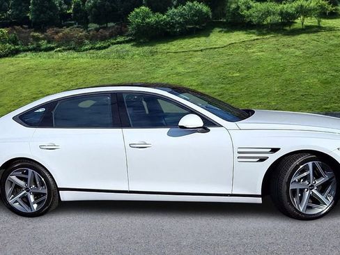 Used 2025 Genesis G80 3.5T Sport image 9