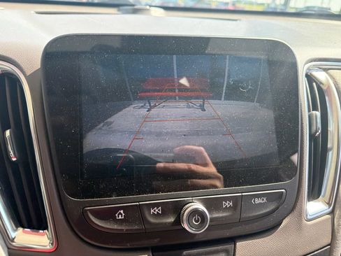 Used 2016 Chevrolet Malibu LT FWD image 29