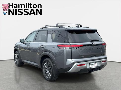 Used 2025 Nissan Pathfinder SL w/ SL Premium Package AWD/4WD image 4