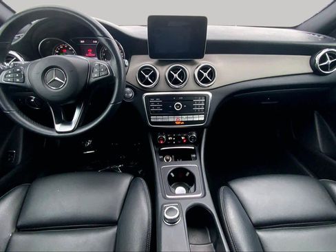 Used 2019 Mercedes-Benz GLA 250 4MATIC image 14