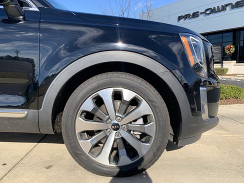 Used 2020 Kia Telluride EX w/ EX Premium Package image 13