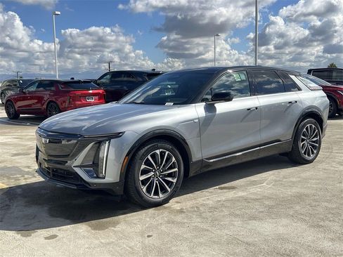 New 2025 Cadillac Lyriq Sport image 8