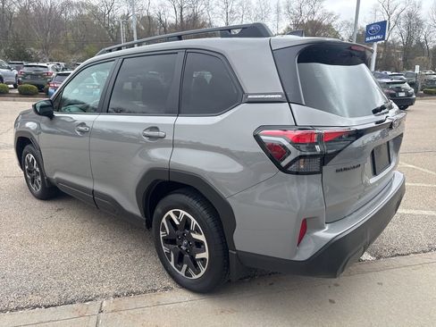Used 2026 Subaru Forester Premium AWD/4WD image 4