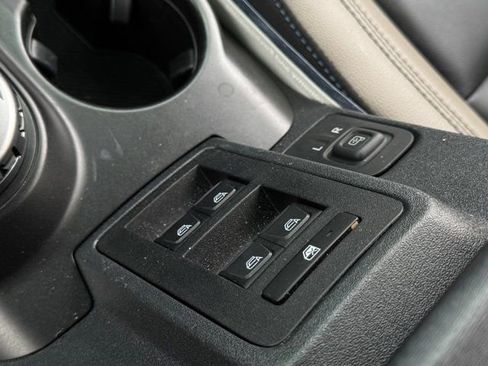 Used 2023 Ford Bronco Wildtrak image 22