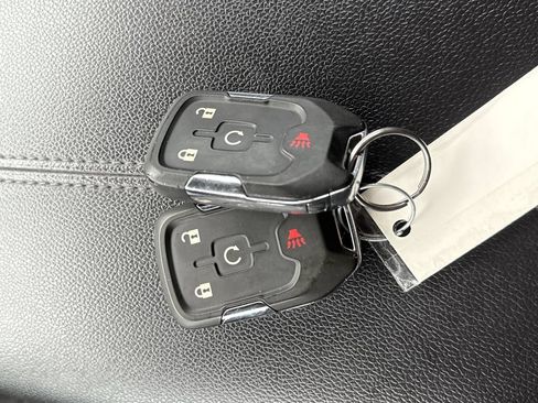 Used 2020 GMC Terrain SLE w/ Driver Convenience Package AWD/4WD image 29