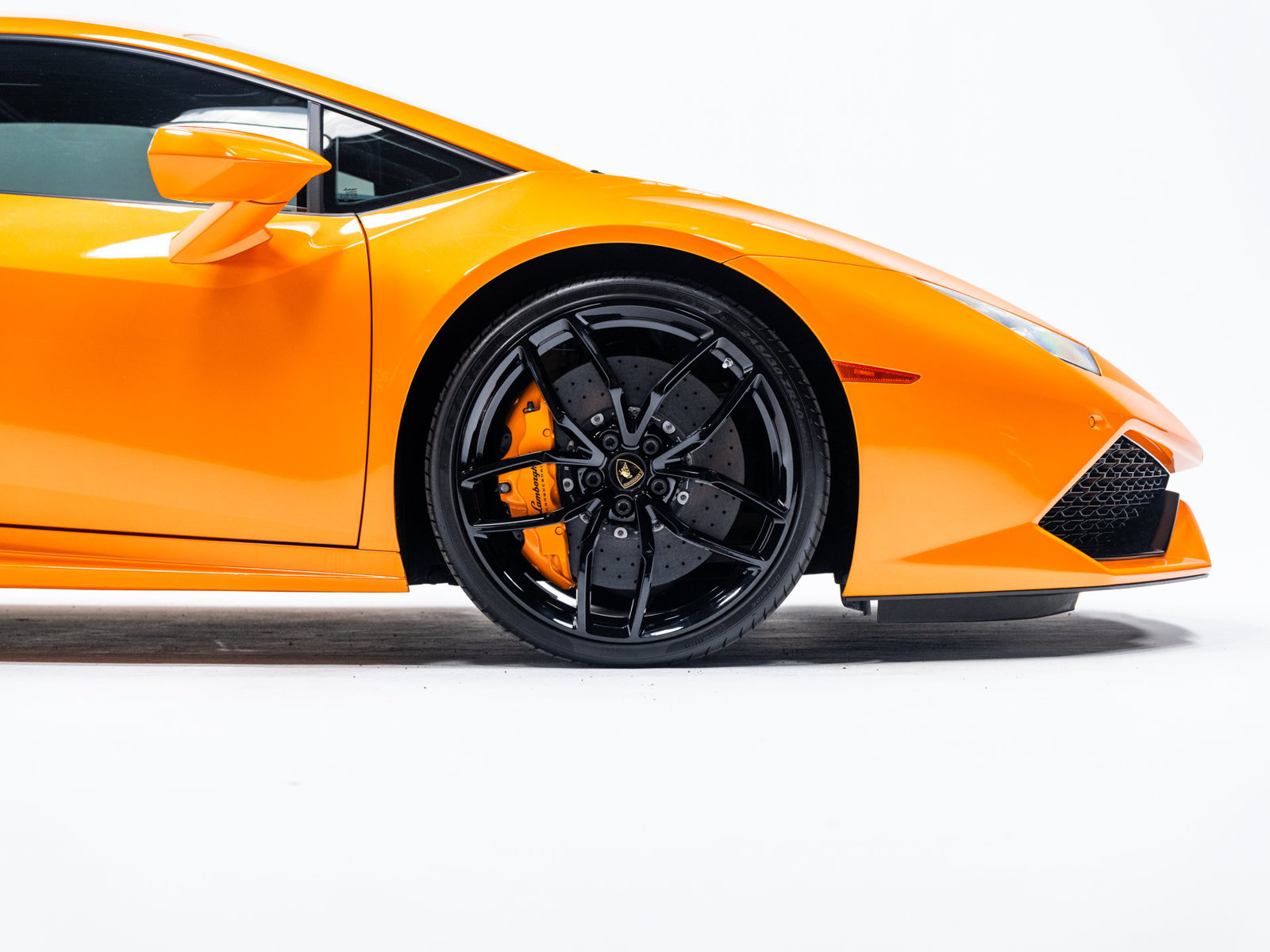 Used 2016 Lamborghini Huracan LP 610-4 AWD/4WD image 13