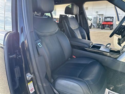 Used 2025 Land Rover Range Rover Long Wheelbase Autobiography image 25