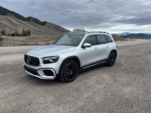 Used 2024 Mercedes-Benz GLB 35 AMG 4MATIC image 2