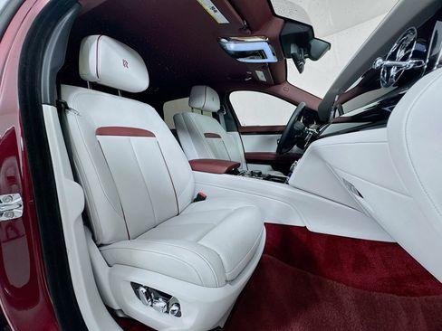 Certified 2024 Rolls-Royce Ghost Extended Wheelbase AWD/4WD image 28
