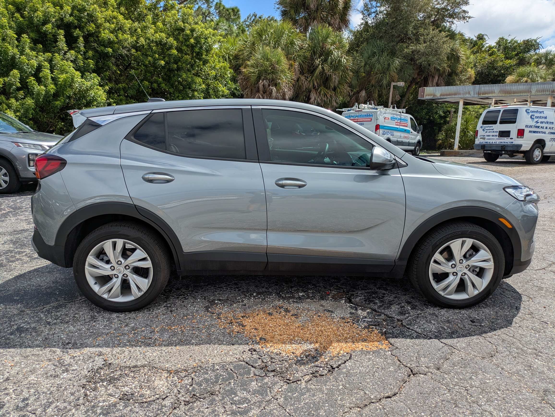 Used 2025 Buick Encore GX Preferred w/ Advanced Technology Package FWD image 3