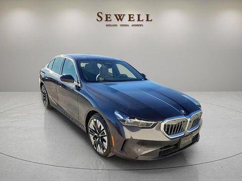 Certified 2026 BMW i5 eDrive40 RWD image 7