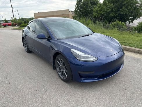 Used 2022 Tesla Model 3 Long Range AWD/4WD image 2
