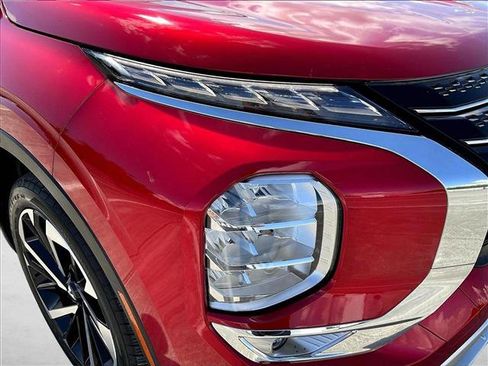 Used 2022 Mitsubishi Outlander SE FWD image 30