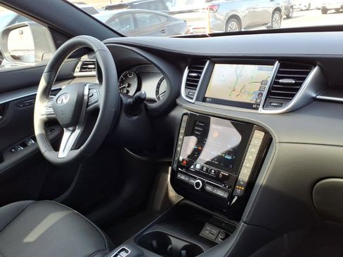 New 2025 INFINITI QX55 Essential image 20