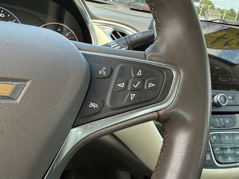 Used 2024 Chevrolet Malibu LT FWD image 25