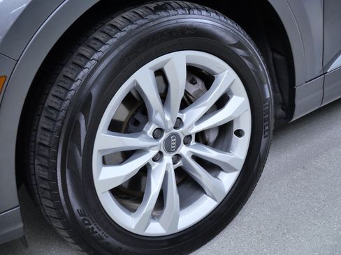 Used 2018 Audi Q7 3.0T Premium Plus AWD/4WD image 13