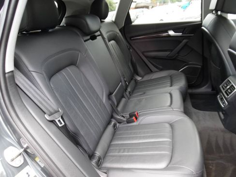 Used 2018 Audi Q5 2.0T Premium Plus w/ Premium Plus Package AWD/4WD image 22