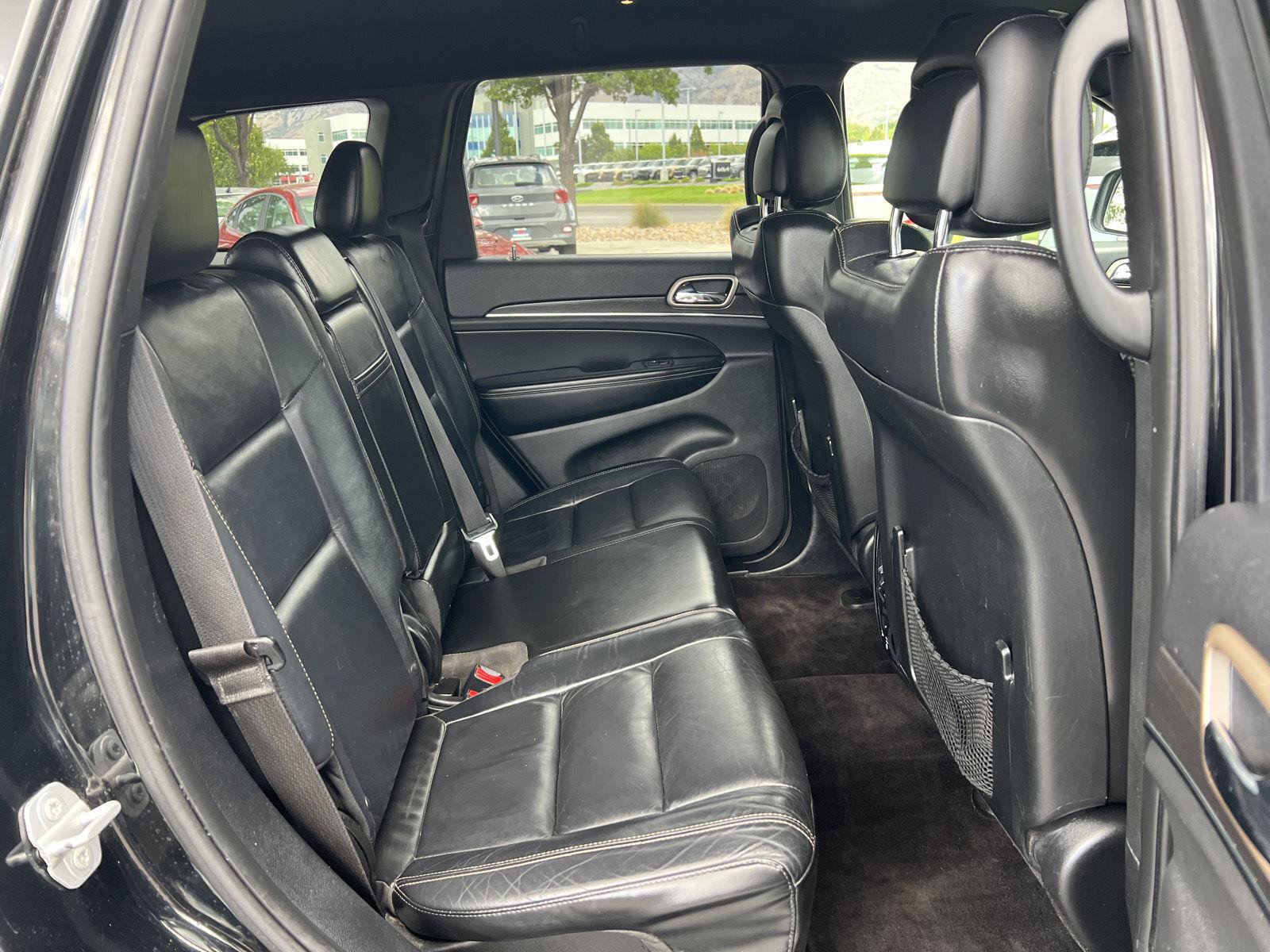 Used 2017 Jeep Grand Cherokee Limited AWD/4WD image 5
