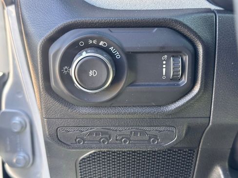 Used 2024 Jeep Wrangler Sport S image 21