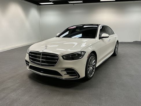 Used 2023 Mercedes-Benz S 580e 4MATIC Sedan image 1