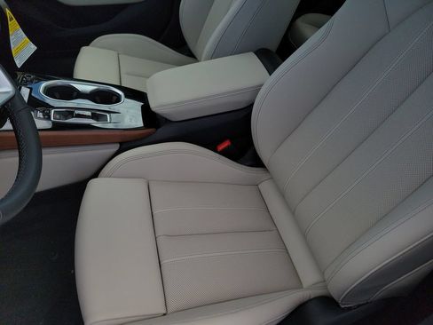New 2026 Audi A6 Premium Plus AWD/4WD image 17