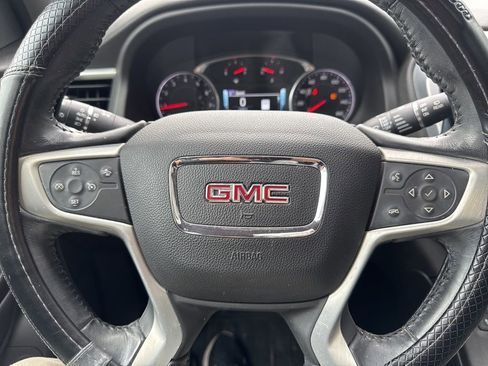 Used 2018 GMC Acadia SLT image 8