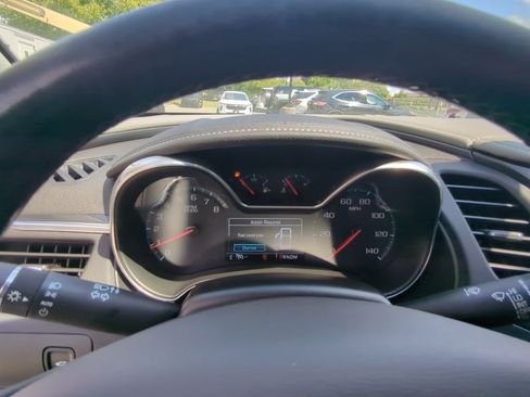 Used 2019 Chevrolet Impala LT w/ LT Convenience Package FWD image 11