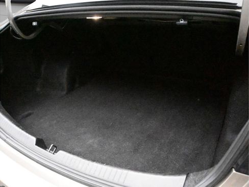 Used 2022 Chevrolet Malibu LT image 11