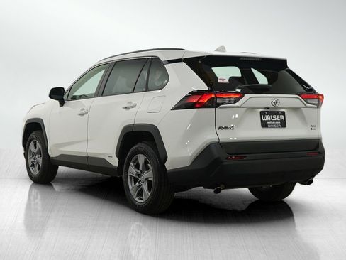 Used 2025 Toyota RAV4 XLE image 3