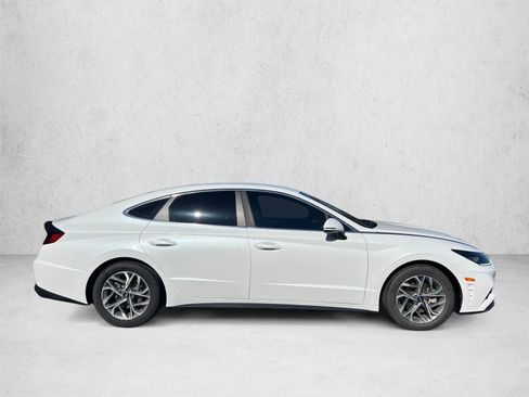 Used 2022 Hyundai Sonata SEL FWD image 4