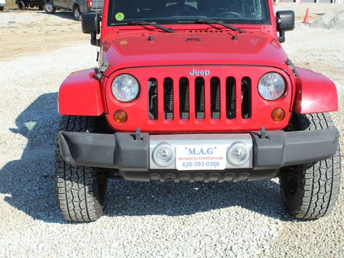 Used 2012 Jeep Wrangler Sahara w/ Dual Top Group image 9