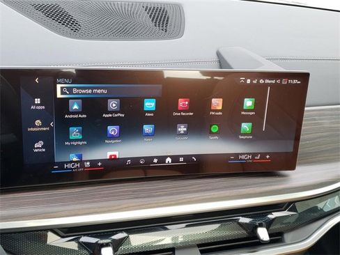 New 2026 BMW X5 xDrive50e w/ Climate Comfort Package image 24