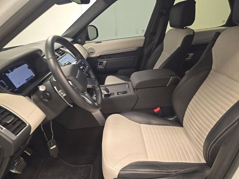 Used 2023 Land Rover Discovery S R-Dynamic AWD/4WD image 4