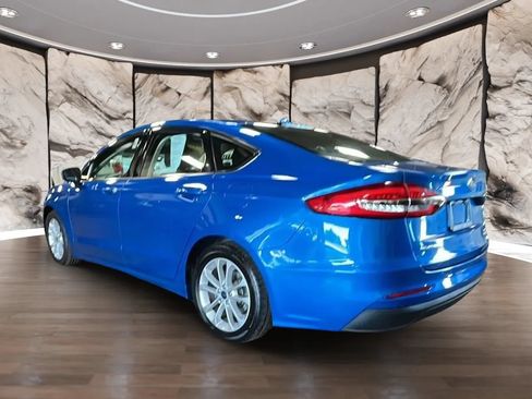 Used 2019 Ford Fusion SE FWD image 6