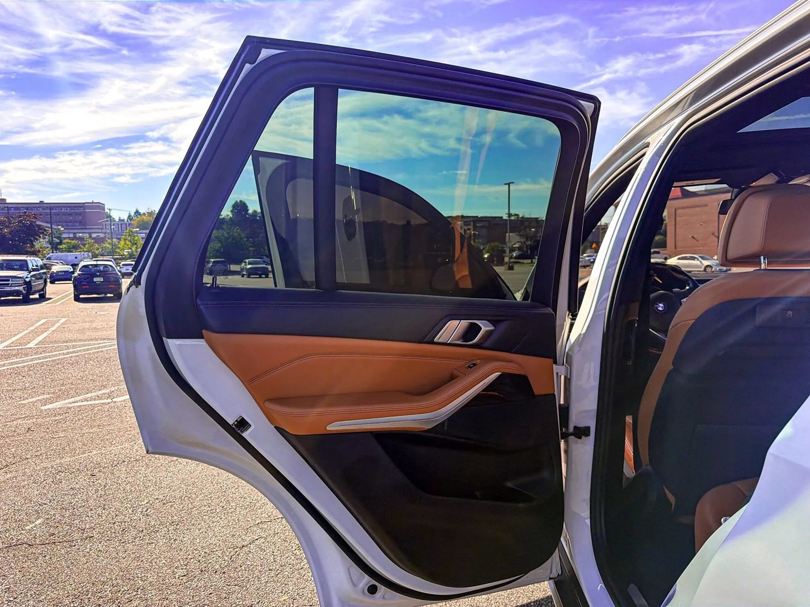 Used 2019 BMW X5 xDrive40i w/ Premium Package 2 AWD/4WD image 13