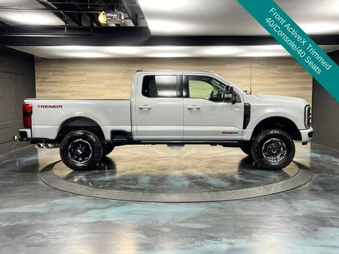 Used 2025 Ford F350 Lariat w/ Lariat Ultimate Package AWD/4WD image 24