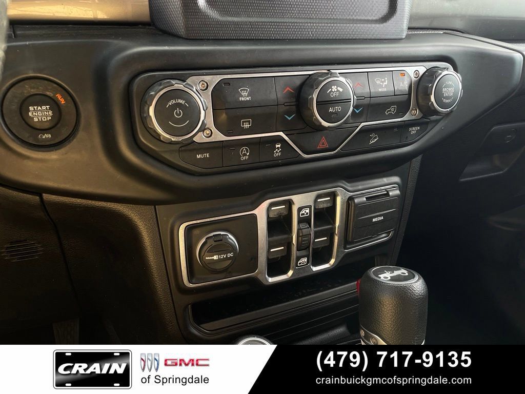 Used 2020 Jeep Wrangler Unlimited Sahara AWD/4WD image 18