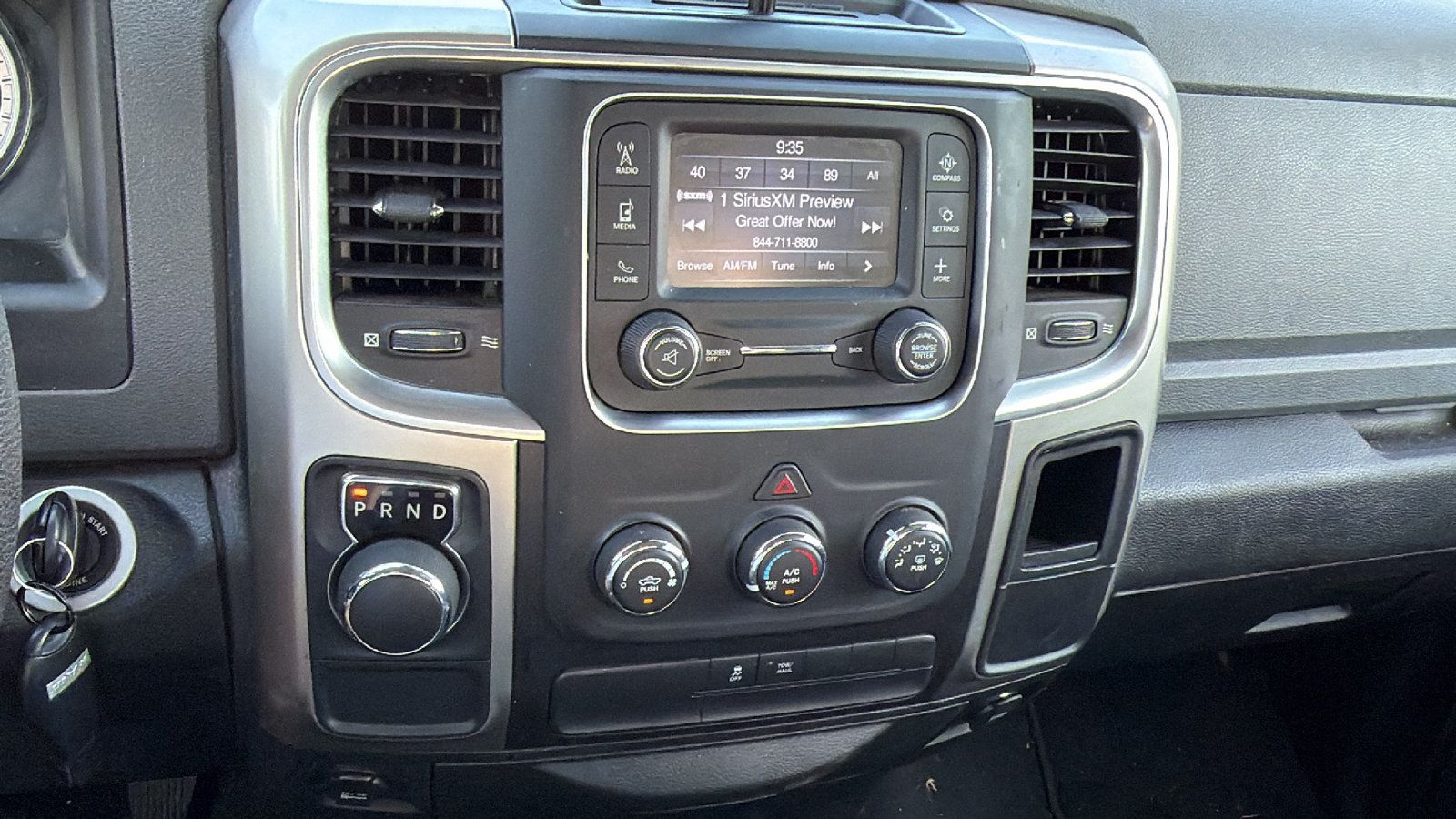 Used 2019 RAM 1500 Classic SLT RWD image 31