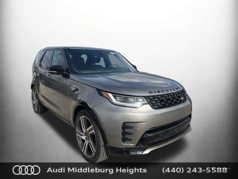 Used 2023 Land Rover Discovery S R-Dynamic image 1