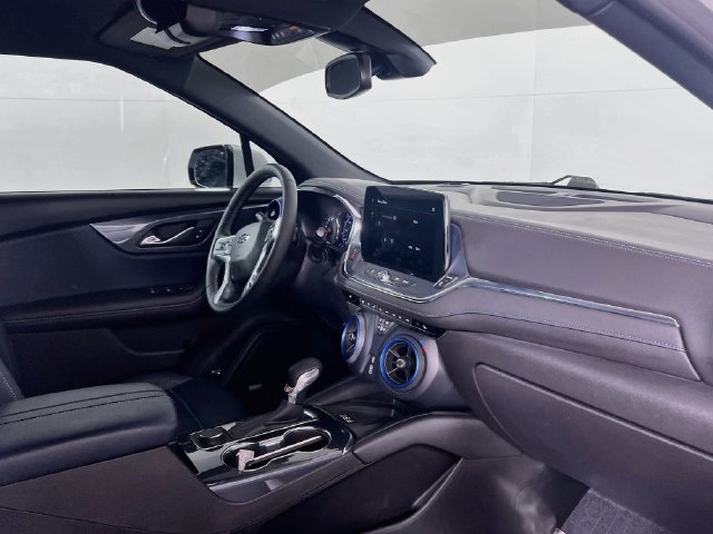 Used 2023 Chevrolet Blazer RS FWD image 8