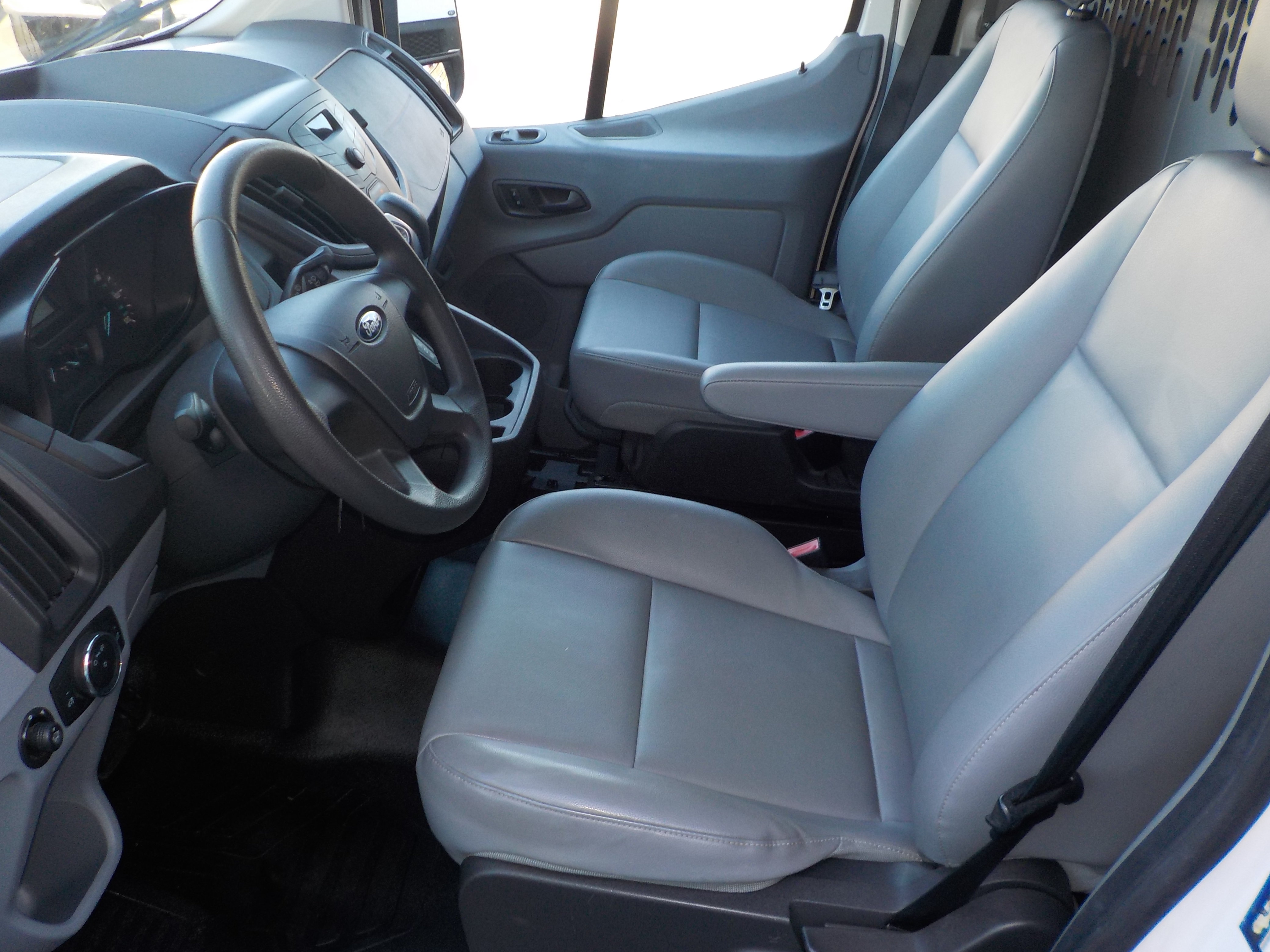 Used 2015 Ford Transit 150 130 Low Roof RWD image 12