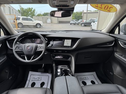 Used 2022 Buick Envision Essence w/ Technology Package I FWD image 10