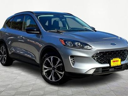 Used 2022 Ford Escape SE w/ SE Sport Appearance Package
