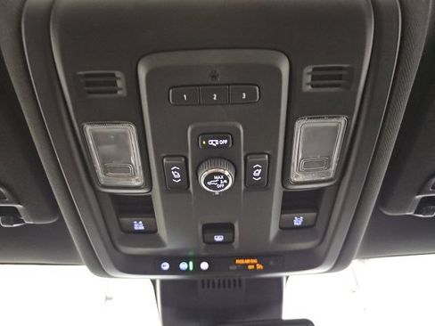Used 2023 Chevrolet Suburban RST w/ Luxury Package AWD/4WD image 26
