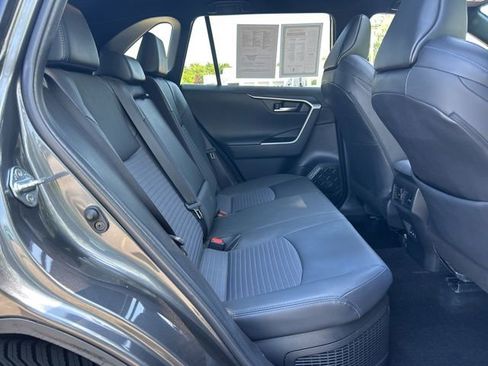 Used 2022 Toyota RAV4 XSE AWD/4WD image 19