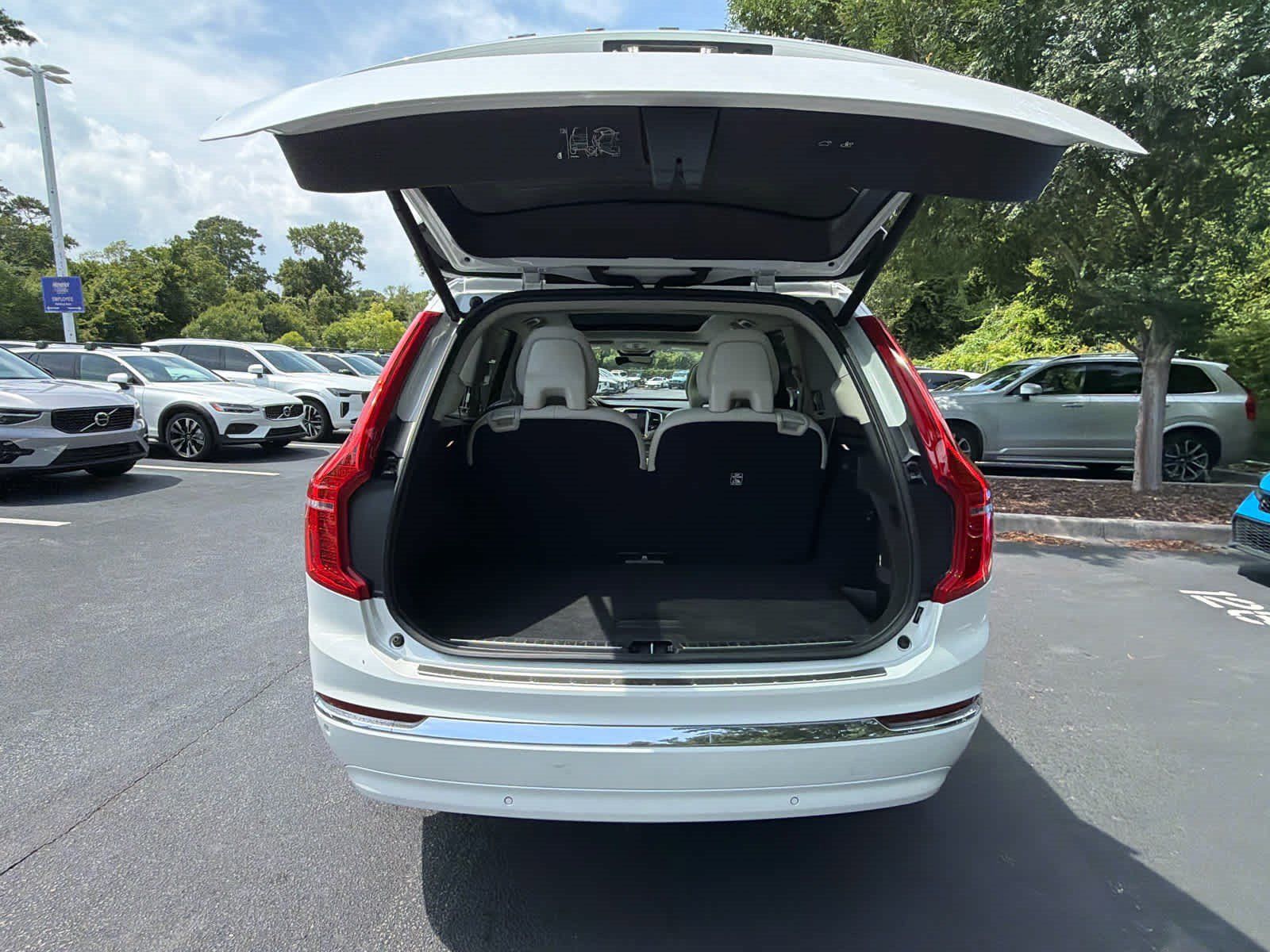 Certified 2023 Volvo XC90 B6 Plus w/ Protection Package Premier AWD/4WD image 59