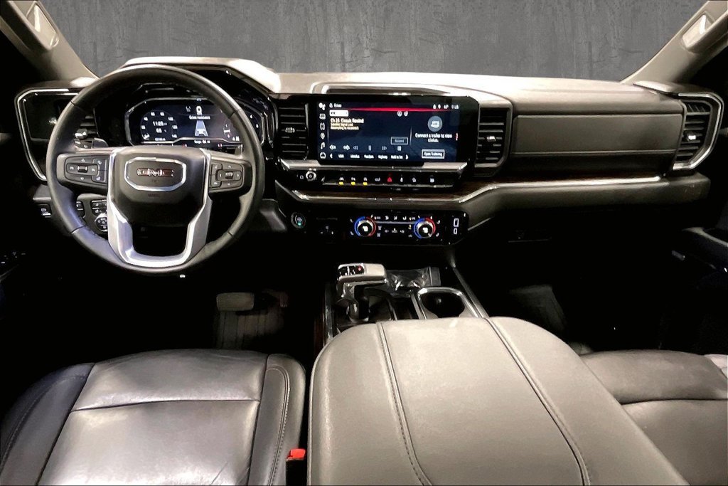 Used 2024 GMC Sierra 1500 Elevation w/ Elevation Premium Package AWD/4WD image 9