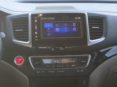 Used 2019 Honda Ridgeline RTL-E image 16