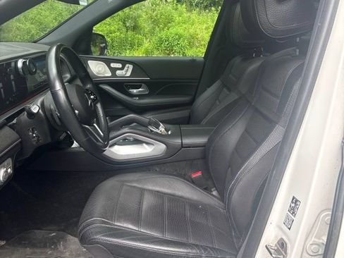 Used 2022 Mercedes-Benz GLS 580 4MATIC image 4