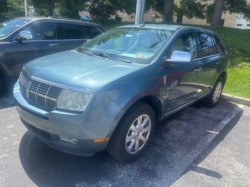 Used 2010 Lincoln MKX 2WD image 3